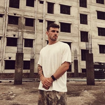 archimaloley's profile picture. 𝘔𝘢 𝘥𝘰𝘶𝘤𝘦 𝘮𝘦 𝘤𝘰𝘯𝘯𝘢𝘪𝘵 𝘮𝘪𝘦𝘶𝘹 𝘲𝘶'𝘵𝘰𝘶𝘵 𝘭𝘦 𝘮𝘰𝘯𝘥𝘦. Louis le bandit