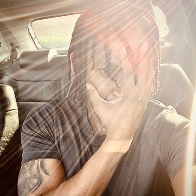 Plant Based 🥦|| Spiritual ☮️|| Psychedelics 🍄|| meditation 🧘🏽♂️ || Photographer 📸 || Retoucher ✍🏽|| Electrical Engineer 👨💻