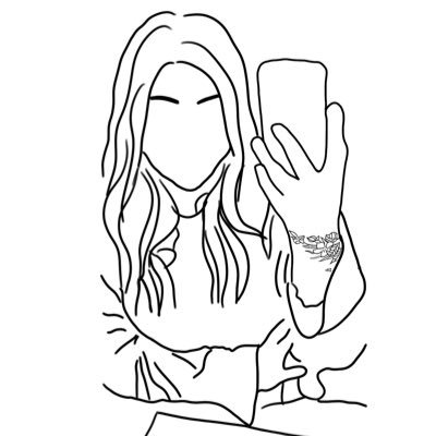 ash_lynneee's profile picture. not a disney princess