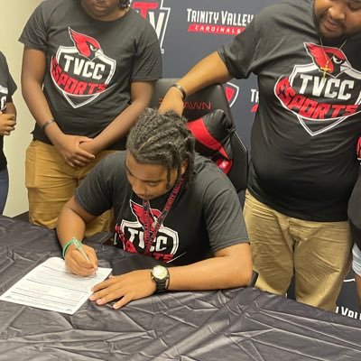 College Sophomore🖤 Commitment is a mindset and your mindset controls you! TVCC Rocket League❤️
