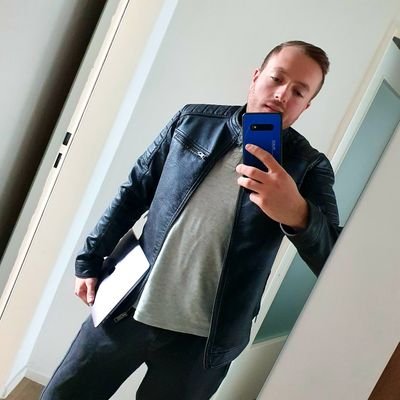 csiszar_viktor's profile picture. 