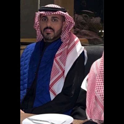 mohdnq's profile picture. أنجبتني جنتي في الخامس عشر من نوفمبر أسال الله أن يطيل في عمرها ويمدها بالصحة، عالمي الميول، مُحب للشعر... إن أردت معرفة شيء عني فأسمع مني ولا تسمع عني..
