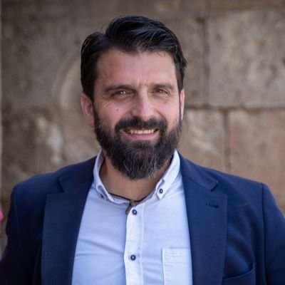 Portavoz de VOX en el Ayuntamiento de Almería. “Sin la comunidad de tradición no hay patria” Juan Vázquez de Mella. 🏴󠁧󠁢󠁥󠁮󠁧󠁿 🇪🇦