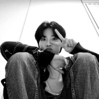 dly // mt after dm (@trsrpinks) 's Twitter Profile