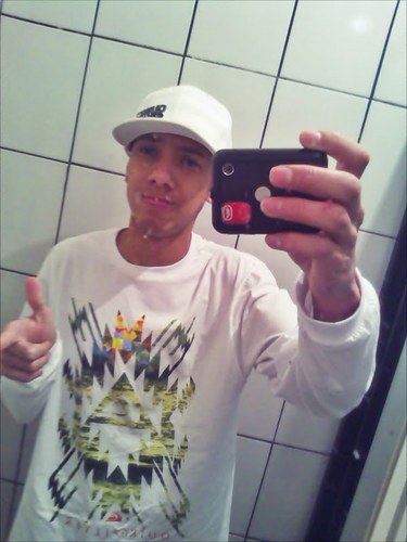 ,So porqe eu vo pra noite , chêgo em casa com o SÕOL , sou presença no pagode , ññ largo meeu fuutebool , qeim me ver me ver sorrido e vaie ser sempre assim ;]*