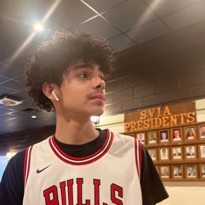 goldenkumarpoi1's profile picture. 