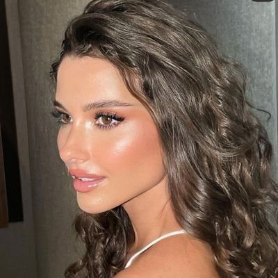 ان عجزتم ان تردو الجميل ، فلا تنكروه .