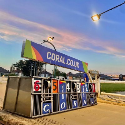 We race every Monday, Tuesday, Wednesday, Friday and twice on a Saturday all year round! Contact reception on 01708 773 444 - romford.stadium@coral.co.uk