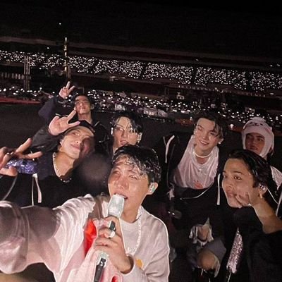 positivelivin_'s profile picture. Ummmmmm 💫💜