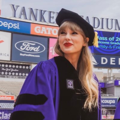 JB 👩‍🎓 Taylor is the soundtrack to my life. Midnights is perfection