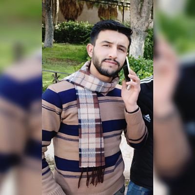 نَصيبُكَ في حَياتِكَ من حَبيبٍ
نَصيبُكَ في مَنامِكَ من خيَالِ..