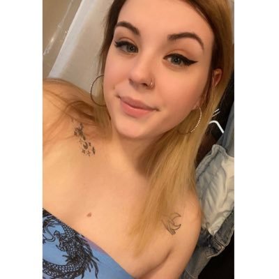 music, tattoos, cats, horror films, rainy days, Andrew Taylor, and iced coffee make my world go round
