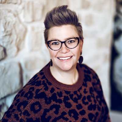 Author of SFF YA and contemporary romance. Teacher. Romantic. Fast driver. Bacon-lover. Reality-TV-watcher. Writes insiprational romance as @LizIsaacson.
