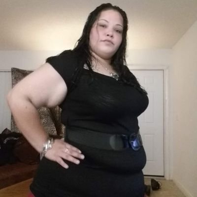 Backup page: @bunsbodacious
I'm a ssbbw with a huge butt and large legs. Subscribe to my fansly for exclusive content, shippables, and custom video inquiries.