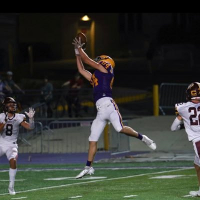 🏀🏈 |2023 TE/PF| |6’7 230 Ibs| |Cretin-Derham Hall| |Sizzle Hoops| |Football Captain| |612-322-1833| |NCAA ID# 2203476949| Senior Szn film at link below! 👇