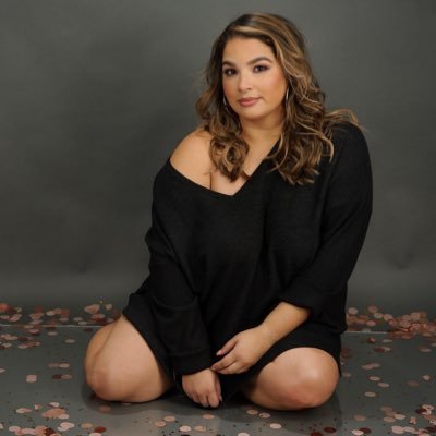 shaneesemarie's profile picture. You become what you believe, so believe in yourself ✨