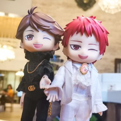 2kingsgoaround's profile picture. Brain only filled with 2D men