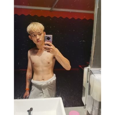zichen520_'s profile picture. X止于X(成人内容，请确保观看者已满18)
ig-zichen0413
在新加坡生活🌈
https://t.co/o5bv9aZWMC