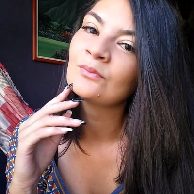 Lo mío es soñar despierta 💫
Adelante, Yo invito la sonrisa 😊