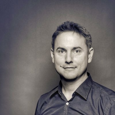 Ich stecke Magnete in Wörter – damit deine Texte besser verkaufen.