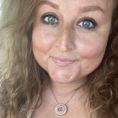 _jesca's profile picture. she’s seen her share of devils in this angel town 😈