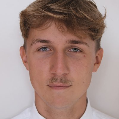 Beniami21522011's profile picture. 