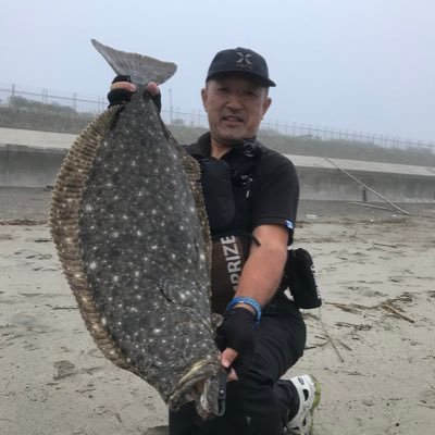 釣り大好き、現在はサーフヒラメにハマってますが、手軽に狙える美味しい魚介類も楽しみながら狙ってます! twitter初心者、無言フォローや返信出来ない時がありますので、宜しくお願いします。