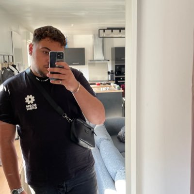 Courtin53966126's profile picture. comment je vais bien ?