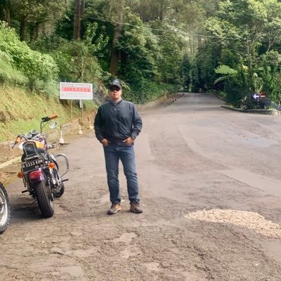 carolusprasetyo's profile picture. 