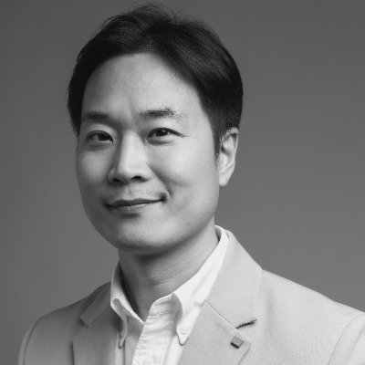2008年来日、2009年から韓国語を教えている!Since2012~世田谷区・下北沢No.1マンツーマン専門韓国語教室「イジイジ韓国語教室」の代表講師!1000名以上の指導経験!
2015年から開催中の日韓交流会「下北沢日韓交流会」も運営!500回以上開催し、累計参加者5000名以上!