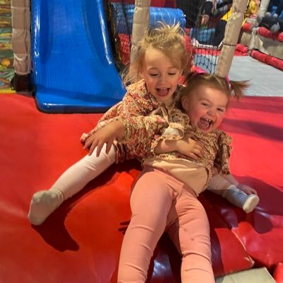 evanspeter's profile picture. 