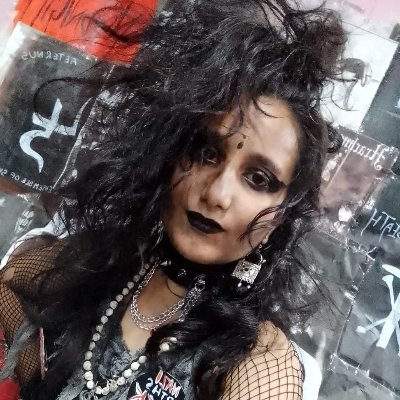 #indiangoth
Econ Major
Love Darkwave, Deathrock, Gothrock, Post punk, Doom metal, Grunge Rock and Black metal
Genderfluid
he/they 
Artist