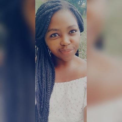 Founder/CEO - @cnelucks_cakes
🐶Paw Mom 🐶
✝️Child of God✝️
😇Destined for greatness😇
📚🐛Bookworm 📚🐛