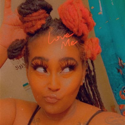 Anthony’s MOTHER👩👦25 Libra ♎️ TAKEN 👩❤️💋👩 🌈🤪