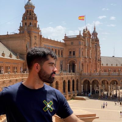 Ni la muerte nos va a separar, desde el cielo te voy a animar. ATM Pirlo y Torres como ídolos. Estudiante de ingeniería y portero. Forza Alonso.