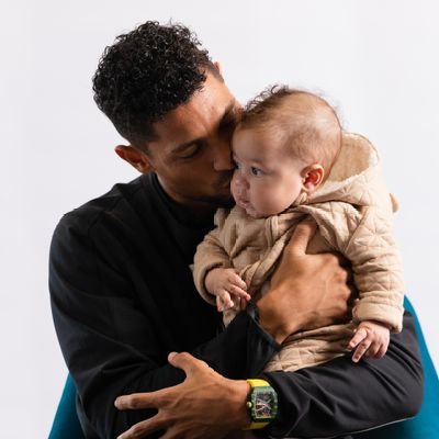 Wayde van Niekerk Profile