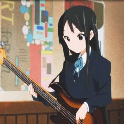 Pamkunn's profile picture. i like music, i play music, i breathe music♡☭