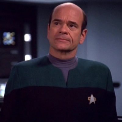 I am the doctor aboard the USS Voyager. My pronouns are nick/her. #STBR