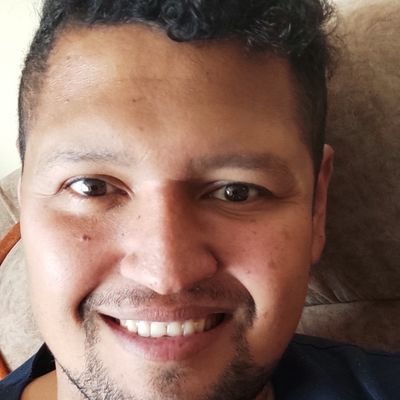 Geovannytapia33's profile picture. 