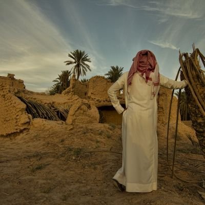 طالب جامعيتخصص التمويل و الاستثمار ...اللهم ارزقني علماً نافعاً