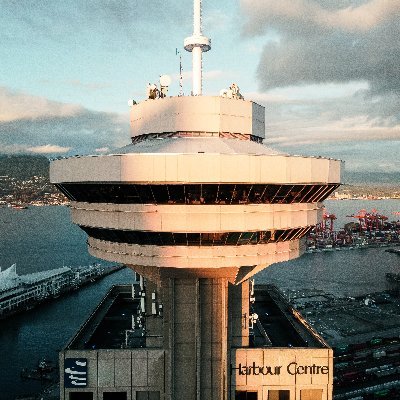 SEE IT ALL FROM HERE
Your Vancouver sightseeing experience must include a visit to the Vancouver Lookout where you can enjoy a 360-degree view of Vancouver