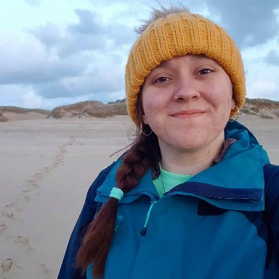 Gàidhlig speaker, singer & student at Sabhal Mòr Ostaig. 🏴🎶 Biochem graduate. 🔬🦠🧬 she/her | i/ise