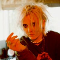 LAYNE (@laynesworld) 's Twitter Profile