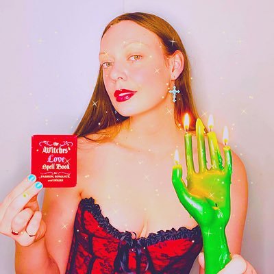 Comedian! @magslals on TikTok & Insta 🩸🩸Sketch, Music, Stand up 🩸💕🍑 Sex Witch The Musical @edfringe show! Click👇 shows and more!