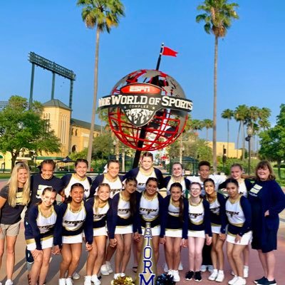 Official Twitter for the CNHS cheerleaders! 💙 5th in the nation- small varsity game day NT 💛 2x national qualifiers 🤍 1st place- regionals 2020