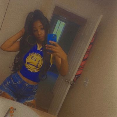 The R E A L I S T💋. #PrettyBitchLifestyle💅🏾