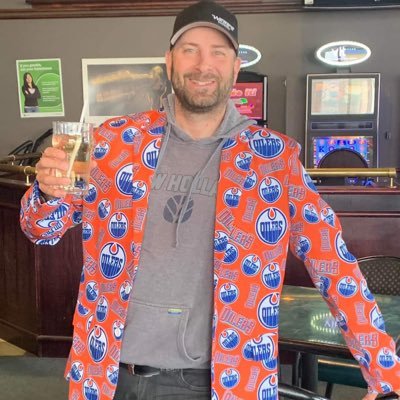 trav_giebelhaus's profile picture. Husband, father of 2 little hockey players, and a little princess. Sell New Holland machinery for Webb’s. Lifelong Edmonton Oilers, and U2 fan