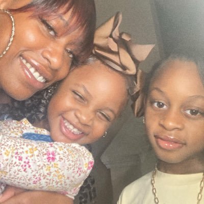 CEO: BrykahTouch LLC 🎨 MOM: 👩👧👧 B.O.$.$ of many B.O.$.$.E.$ ✨🧚🏽♀️