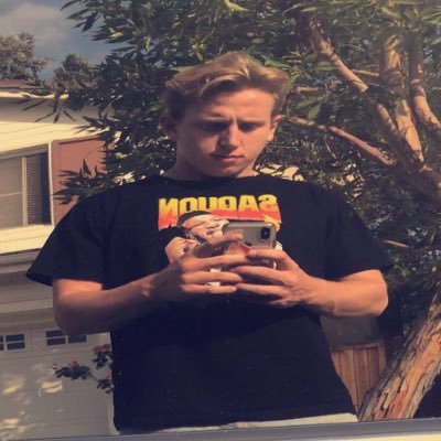 KeefeCollin's profile picture. 19