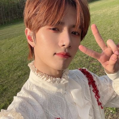only for: 𝘁𝗼𝗺𝗼𝗿𝗿𝗼𝘄 ꪎ 𝘁𝗼𝗴𝗲𝘁𝗵𝗲𝗿 𓂃 🦋 #최범규🧸 ❝all I can do is say that these arms are made for holding you❞ ♡ ˎˊ
